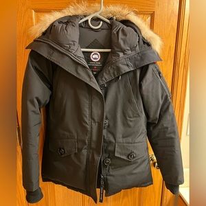 LIKE NEW Canada Goose Size Small